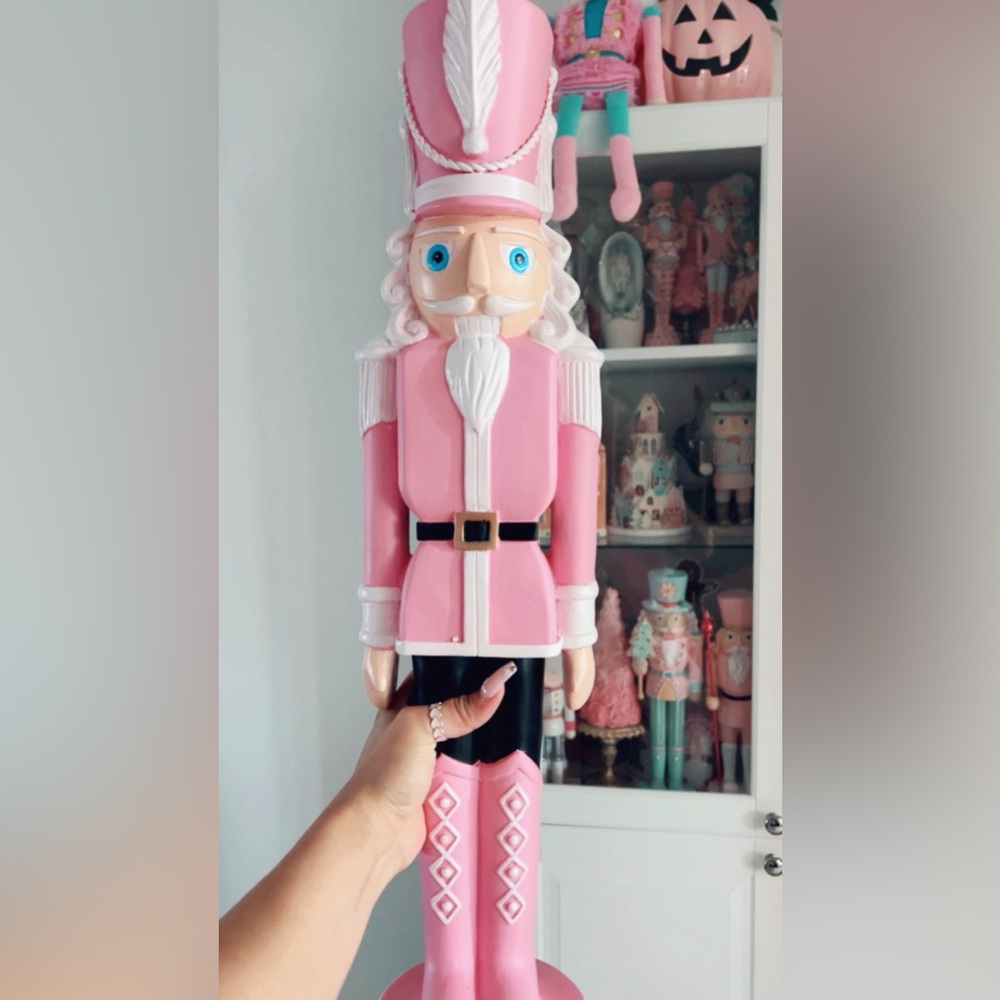 Nutcracker in pink